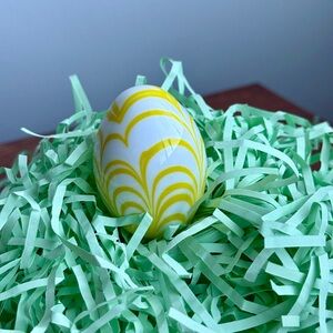 Vintage Easter Egg Murano Style Blown Glass Egg Holiday Basket Decor